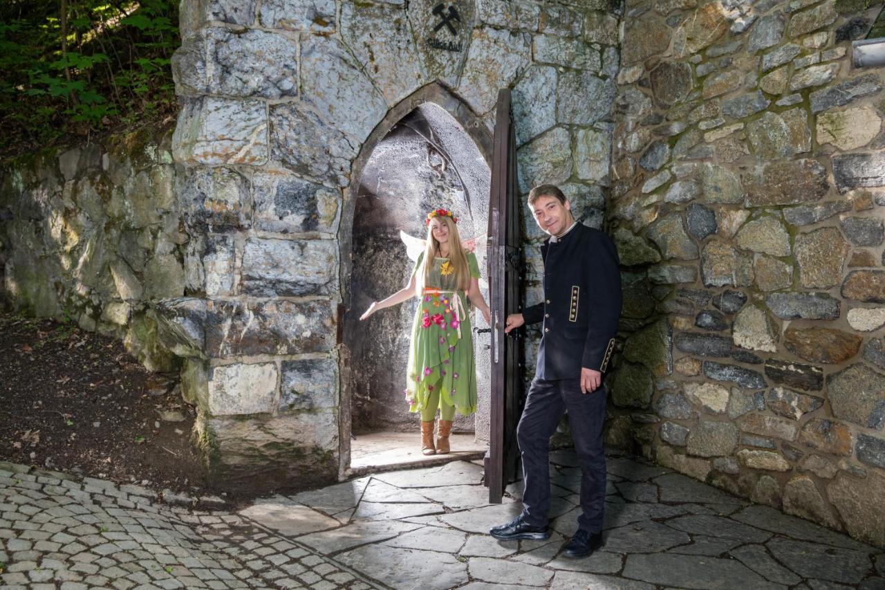 Quellenhaus Feengrotten Saalfeld Saale エクステリア 写真